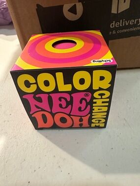Authentic NEE Doh Color Change Toy - Bright Pink & changes to purple.